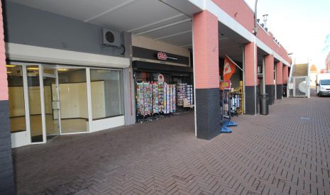 Te Koop: Foto Winkelruimte aan de Neringpassage 74 in Lelystad