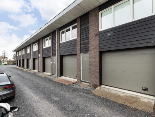 Hoofdfoto van Aalsmeer Oosteinderweg 106B 10