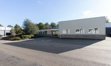 Te Huur: Foto Bedrijfsruimte aan de Turfsteker 3 in Haulerwijk