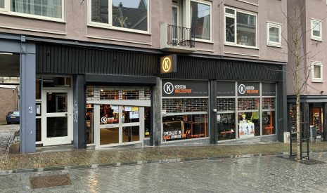 Te Huur: Foto Winkelruimte aan de Stikke Hezelstraat 19 in Nijmegen