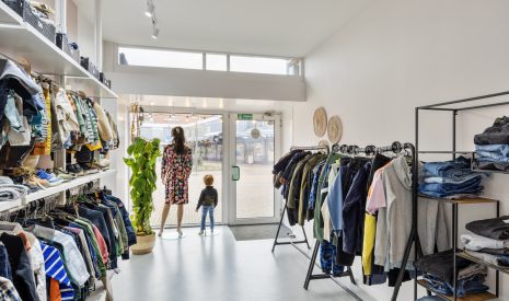 Te Huur: Foto Winkelruimte aan de Heerestraat 30 in Roden