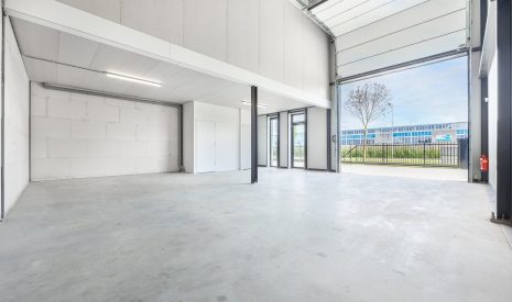Te Huur: Foto Bedrijfsruimte aan de Vaartweg 60-30 in Lelystad