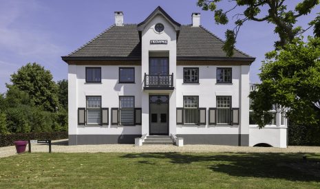 Te Koop: Foto Kantoorruimte aan de Waaldijk 9 in Andelst
