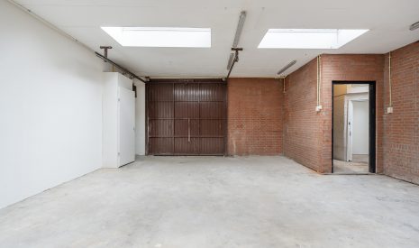 Te Koop: Foto Bedrijfsruimte aan de Dautzenbergstraat ong in 's-Gravenhage