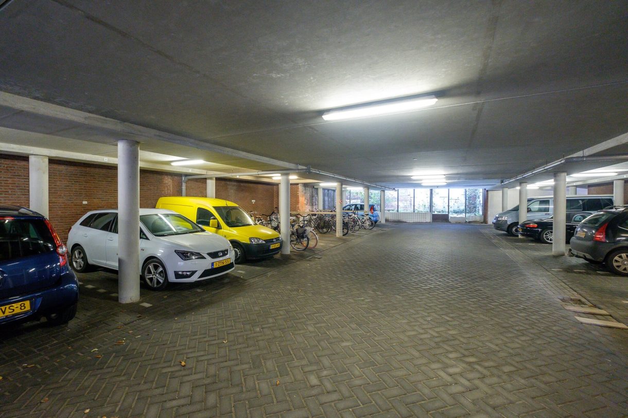 Te huur: Foto Overig OG aan de Raadhuisstraat- Parkeerplaatsen ong in Roden