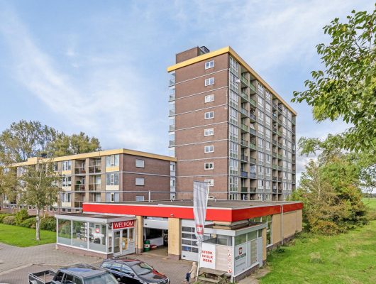 Hoofdfoto van Krommenie Lisdoddelaan 62