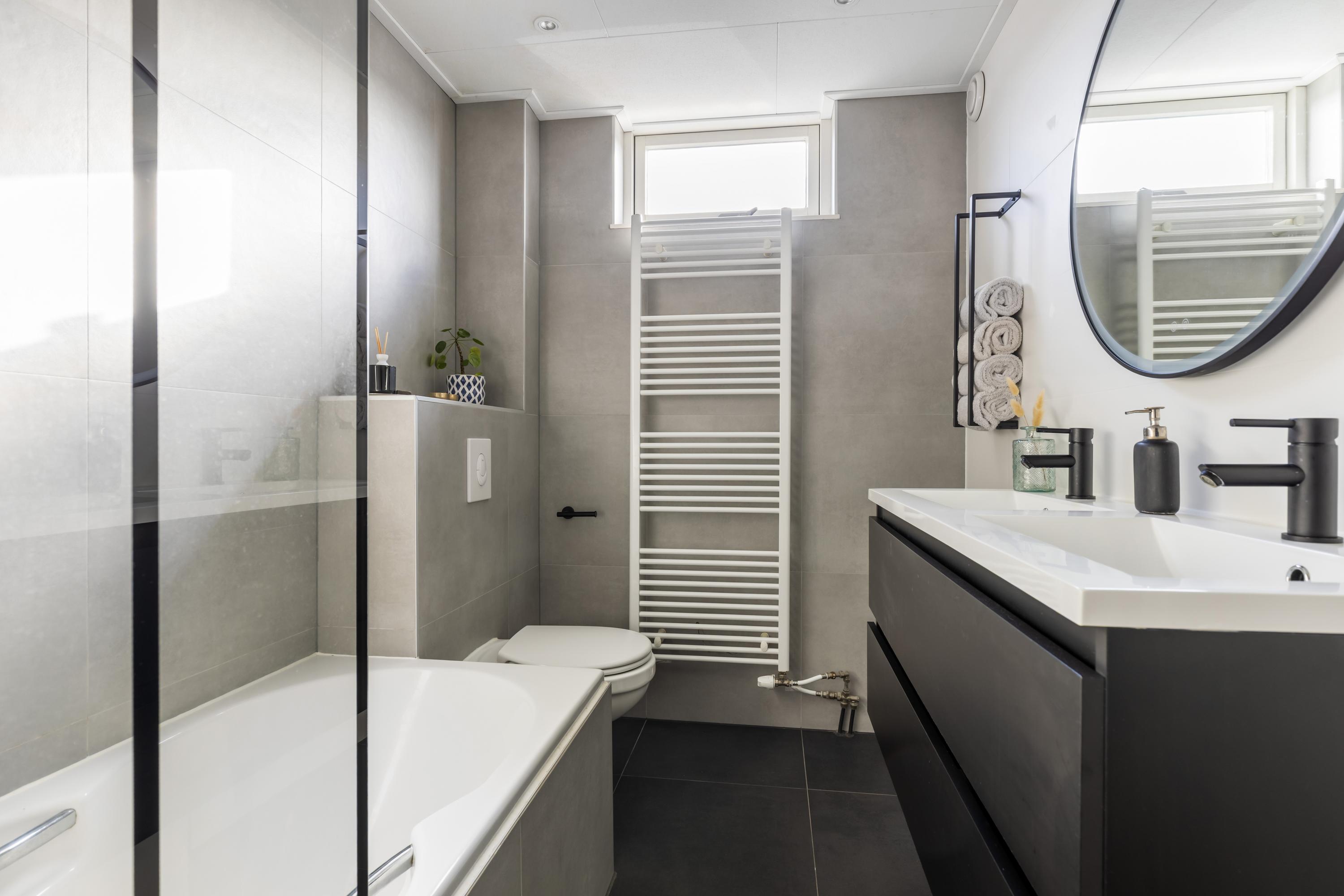 Te koop: Foto Woonhuis aan de Anton Mauvestraat 44 in Woerden