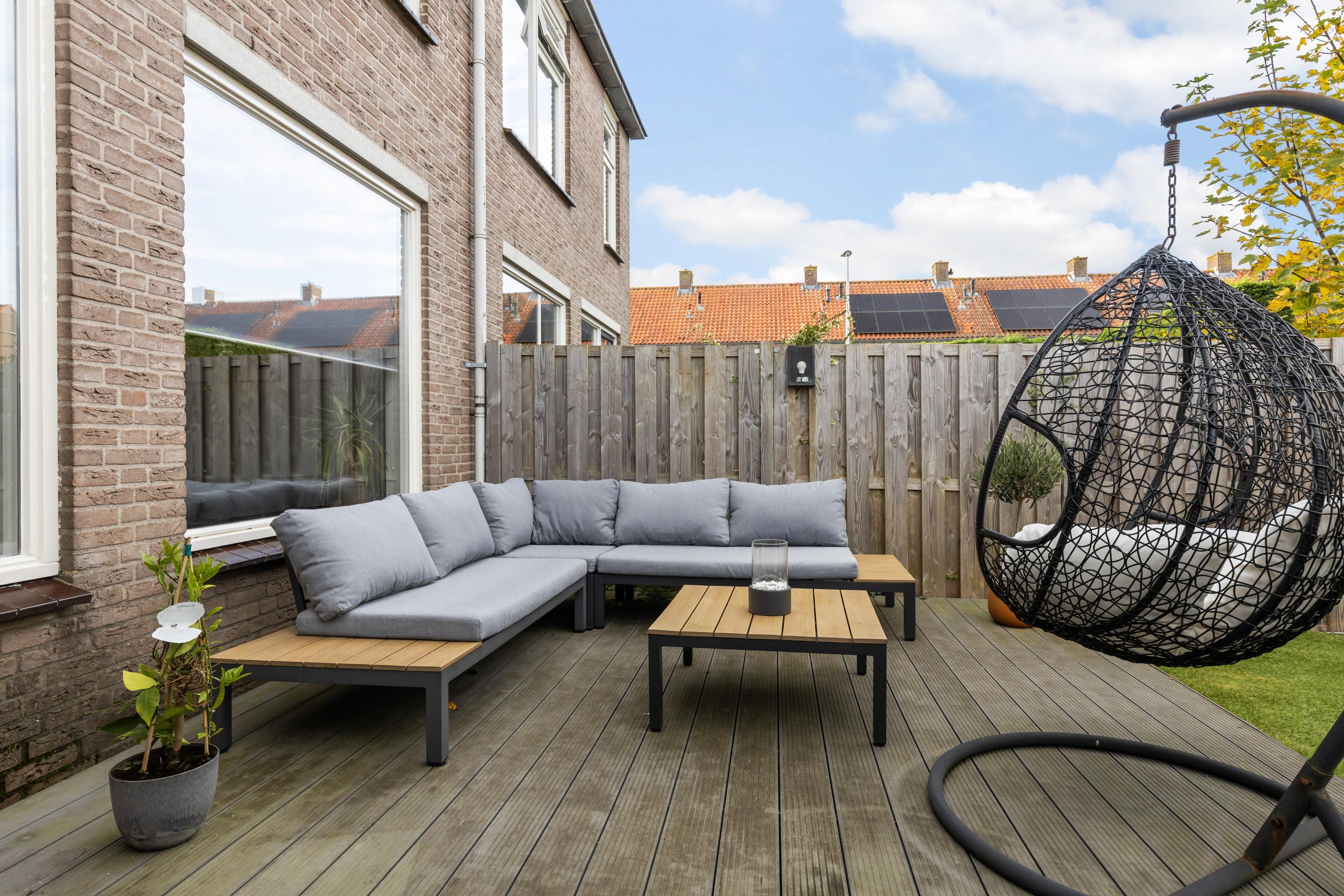 Te koop: Foto Woonhuis aan de Anton Mauvestraat 44 in Woerden