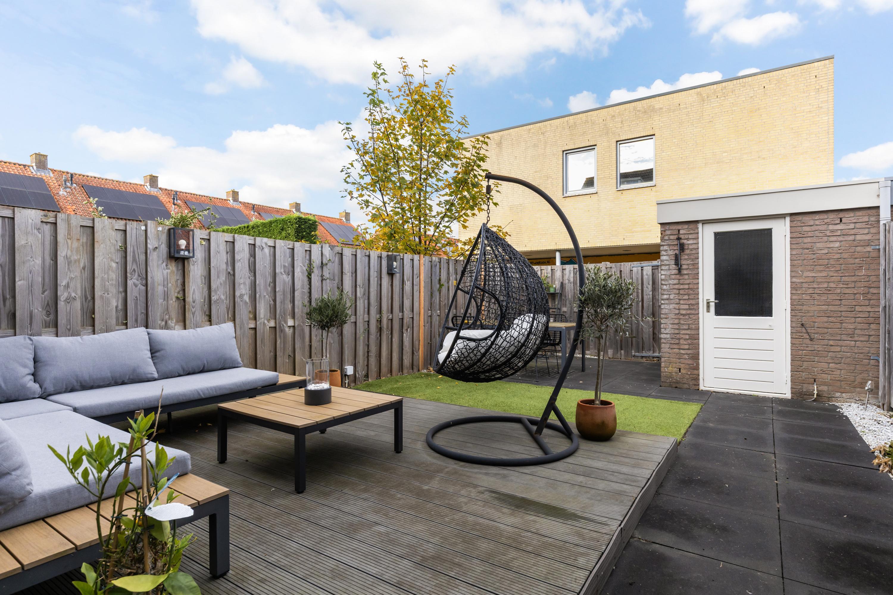 Te koop: Foto Woonhuis aan de Anton Mauvestraat 44 in Woerden