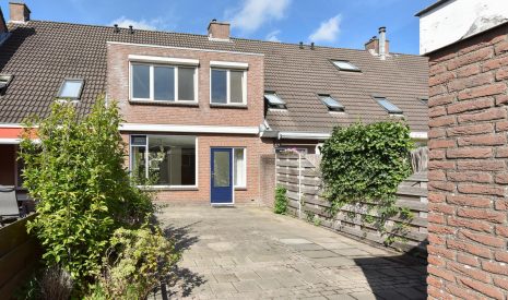 Te koop: Foto Woonhuis aan de Essenlaan 58 in Ter Aar