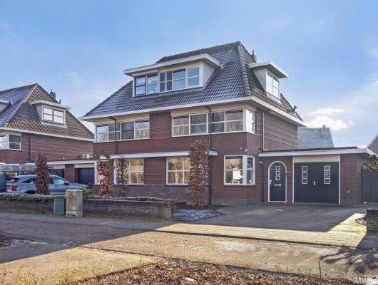 Hoofdfoto van Helmond Dierdonklaan 100