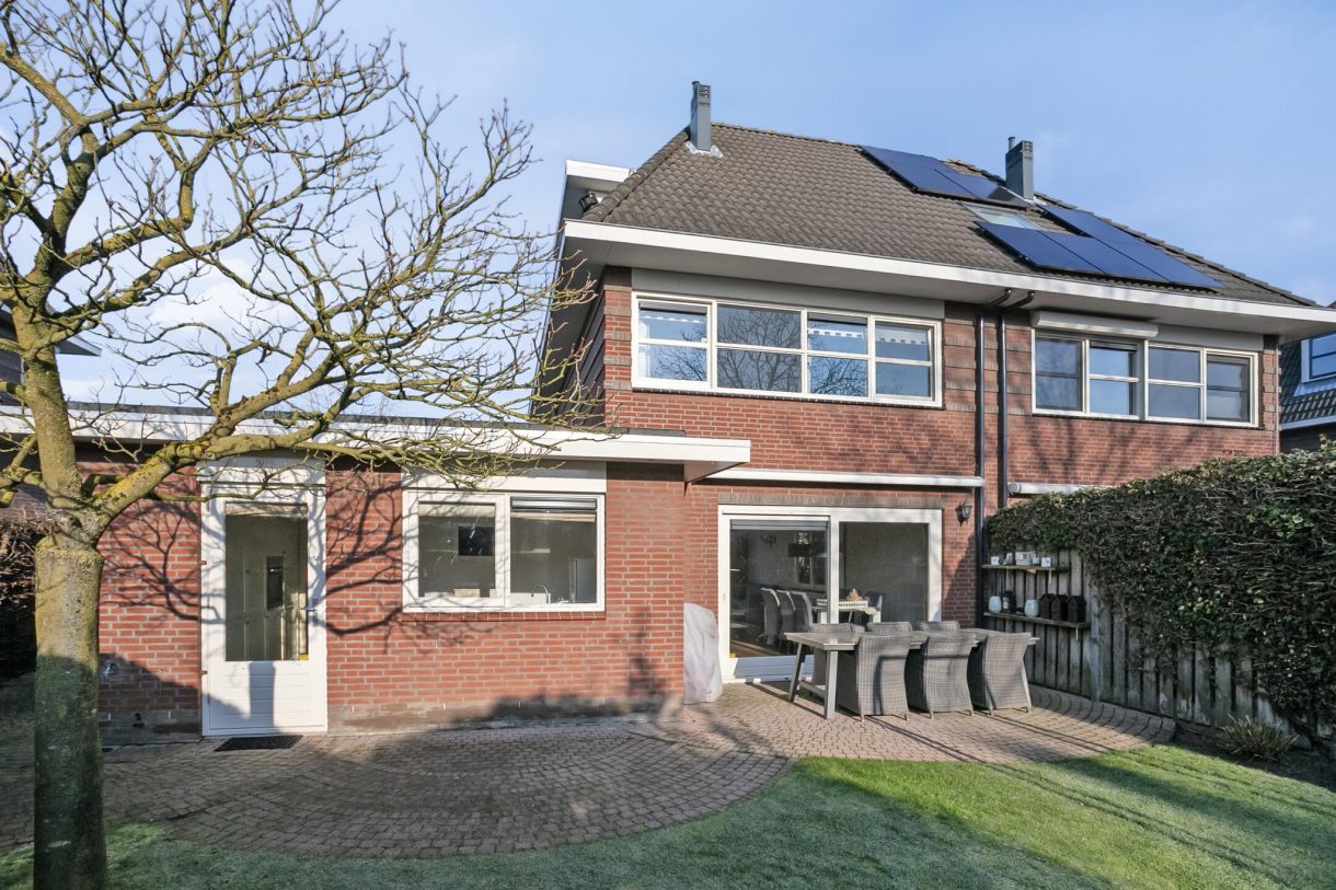 Te koop: Foto Woonhuis aan de Dierdonklaan 100 in Helmond