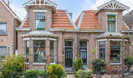 koop  Zaandam  Herengracht 64 – Hoofdfoto