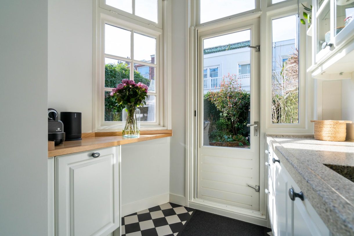 Te koop: Foto Woonhuis aan de Van Boetzelaerlaan 62 in 's-Gravenhage