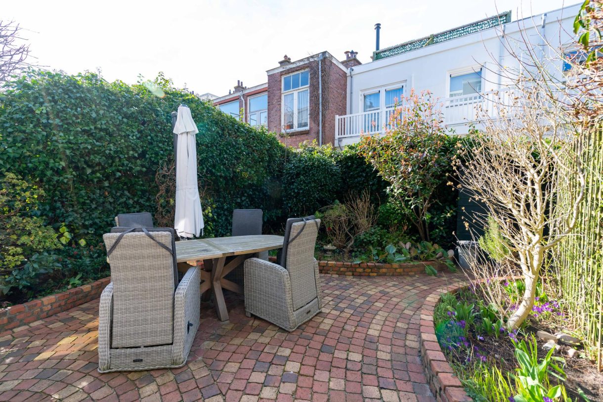 Te koop: Foto Woonhuis aan de Van Boetzelaerlaan 62 in 's-Gravenhage