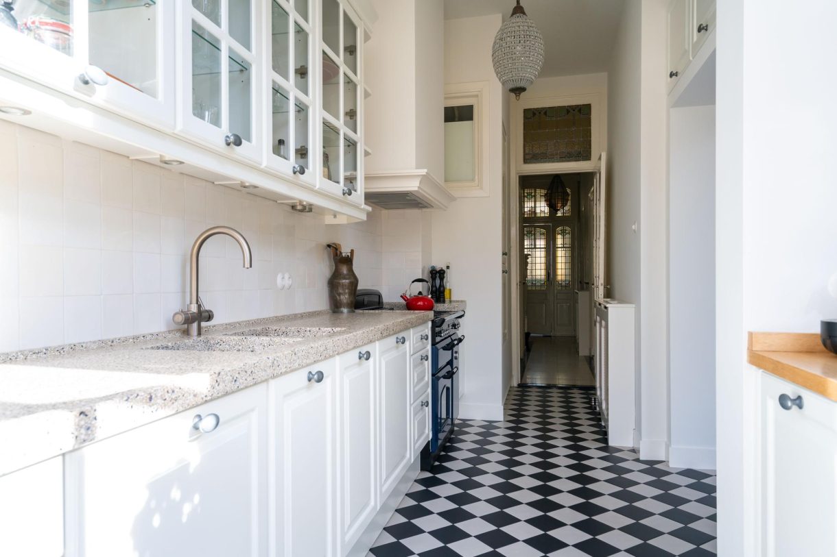 Te koop: Foto Woonhuis aan de Van Boetzelaerlaan 62 in 's-Gravenhage