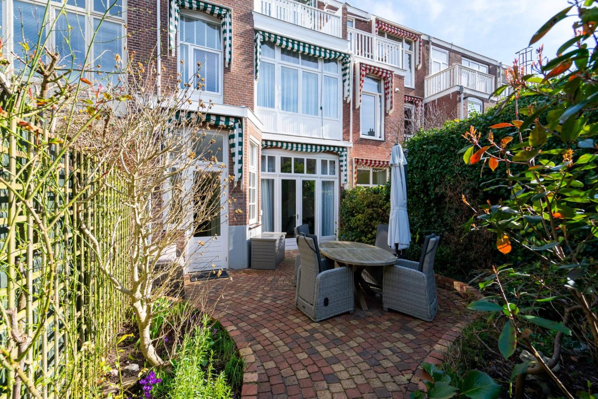 Te koop: Foto Woonhuis aan de Van Boetzelaerlaan 62 in 's-Gravenhage