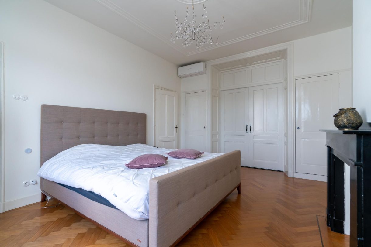 Te koop: Foto Woonhuis aan de Van Boetzelaerlaan 62 in 's-Gravenhage