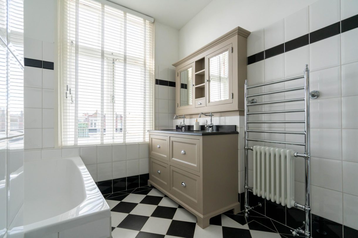 Te koop: Foto Woonhuis aan de Van Boetzelaerlaan 62 in 's-Gravenhage