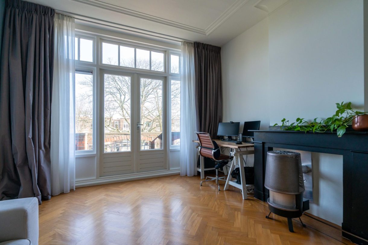 Te koop: Foto Woonhuis aan de Van Boetzelaerlaan 62 in 's-Gravenhage