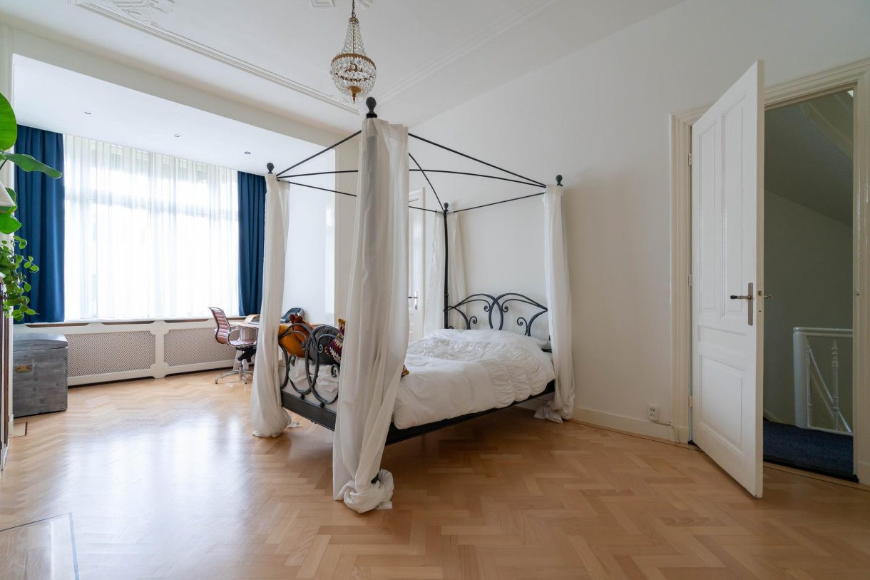 Te koop: Foto Woonhuis aan de Van Boetzelaerlaan 62 in 's-Gravenhage