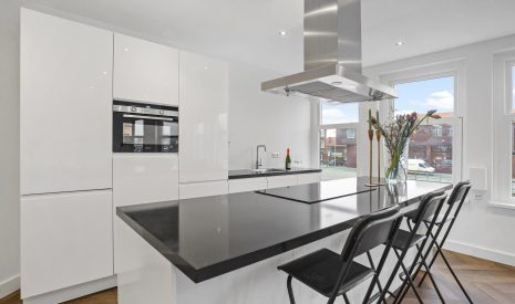 Te koop: Foto Appartement aan de Zeesluisweg 8 in 's-Gravenhage