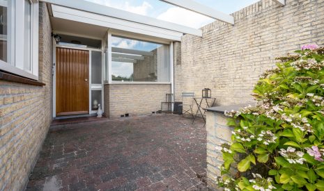 Te koop: Foto Woonhuis aan de Linnaeusdreef 7 in Breukelen
