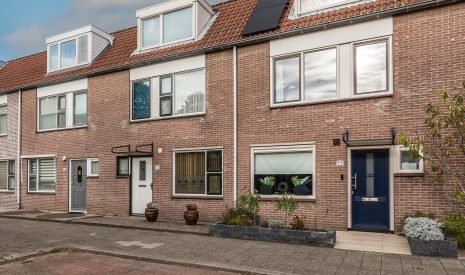koop  Alphen aan den Rijn  Zadelmaker 93 – Hoofdfoto