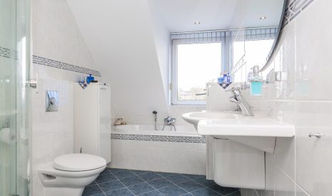 Te koop: Foto Woonhuis aan de Zadelmaker 93 in Alphen aan den Rijn
