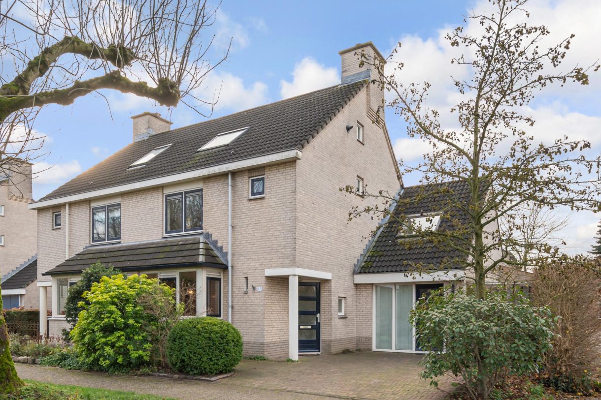 Te koop: Foto Woonhuis aan de Troubadoursborch 63 in Houten