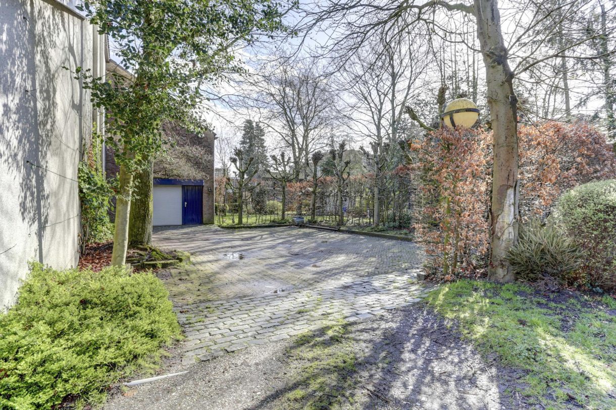 Te koop: Foto Woonhuis aan de Stationsstraat 49 in Rijen