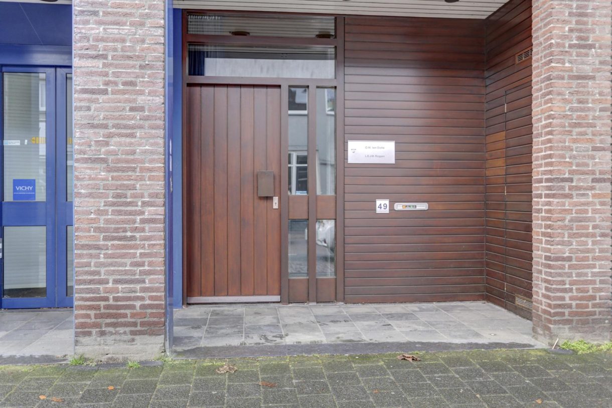 Te koop: Foto Woonhuis aan de Stationsstraat 49 in Rijen