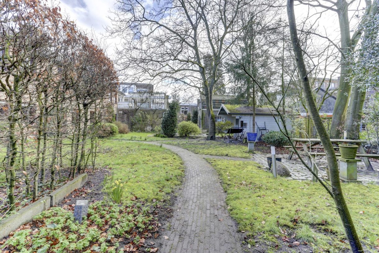 Te koop: Foto Woonhuis aan de Stationsstraat 49 in Rijen