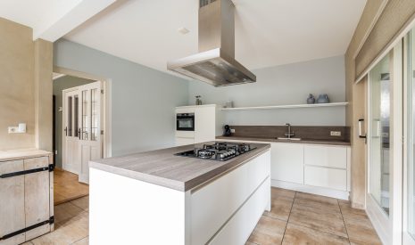 Te koop: Foto Woonhuis aan de van Limburg Stirumlaan 7 in Wezep