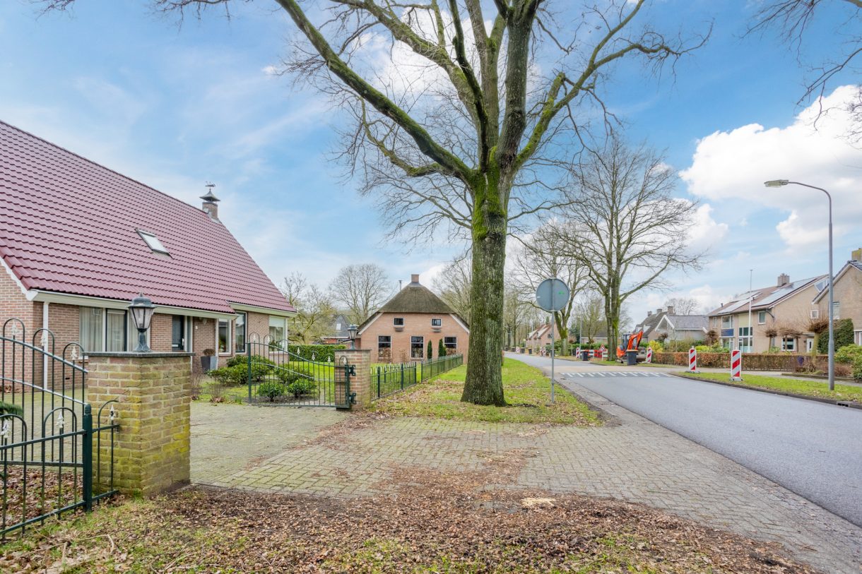 Te koop: Foto Woonhuis aan de Smilderweg 1 in Hooghalen