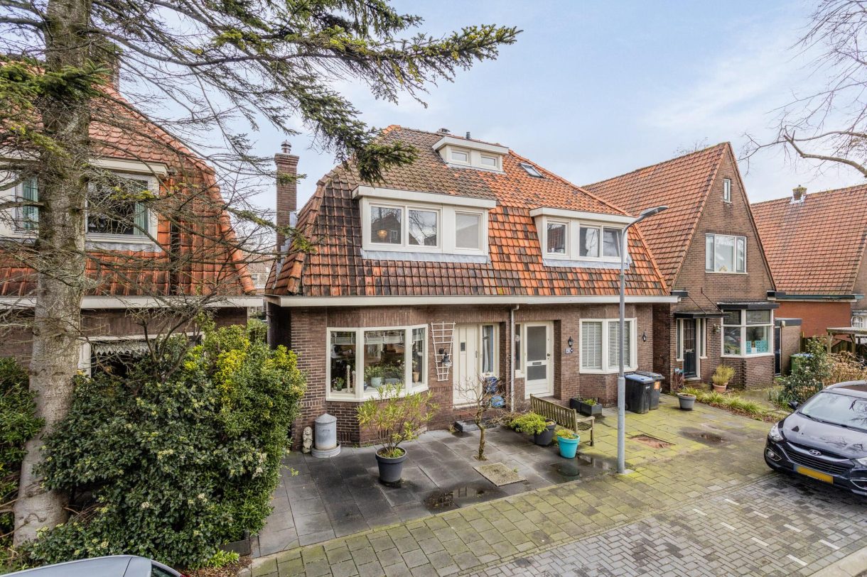 Te koop: Foto Woonhuis aan de Krokusstraat 42 in Koog aan de Zaan