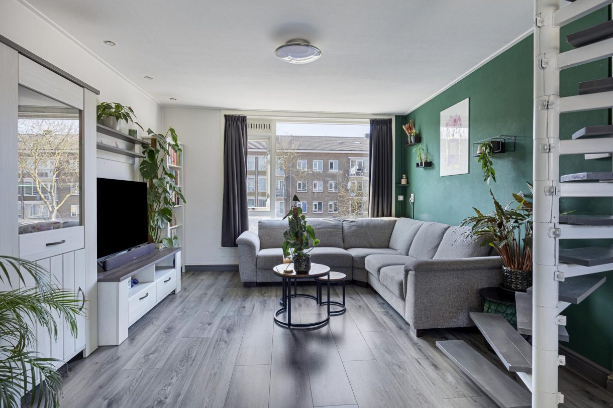 Te koop: Foto Appartement aan de Witte de Withstraat 8 in Alphen aan den Rijn