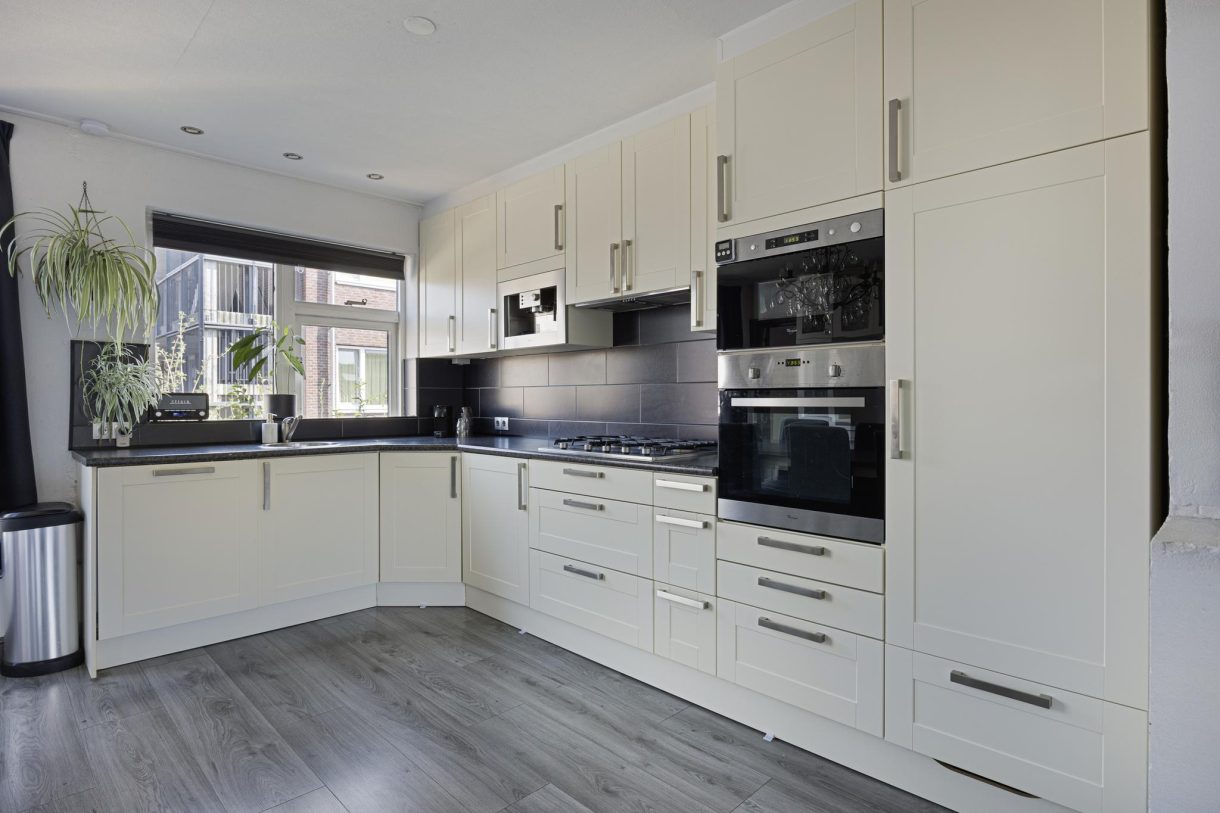 Te koop: Foto Appartement aan de Witte de Withstraat 8 in Alphen aan den Rijn