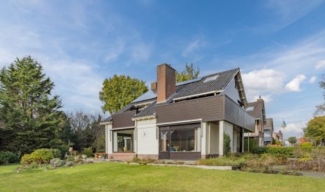 Te koop: Foto Woonhuis aan de van Limburg Stirumstraat 36 in Hoogeveen