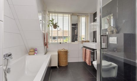 Te koop: Foto Woonhuis aan de Bernhardstraat 50 in Druten
