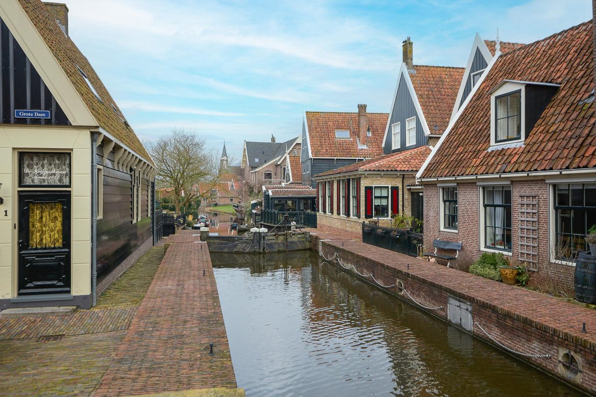 Te koop: Foto Woonhuis aan de Rechtestraat 72 in De Rijp