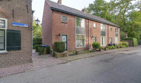 koop  Loenen aan de Vecht  Oud Over 21 – Hoofdfoto