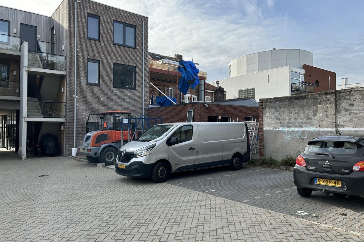 Te huur: Foto Overig OG aan de Broekhovenseweg ong in Tilburg