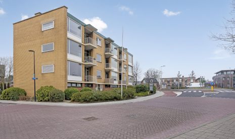 Te koop: Foto Appartement aan de Frederik van Eedenplein 7 in Hazerswoude-Rijndijk