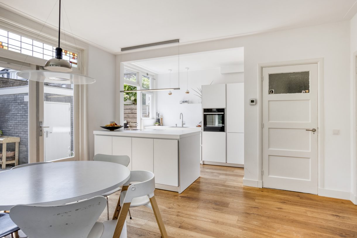 Te koop: Foto Woonhuis aan de Toussaintplein 8 in Alphen aan den Rijn