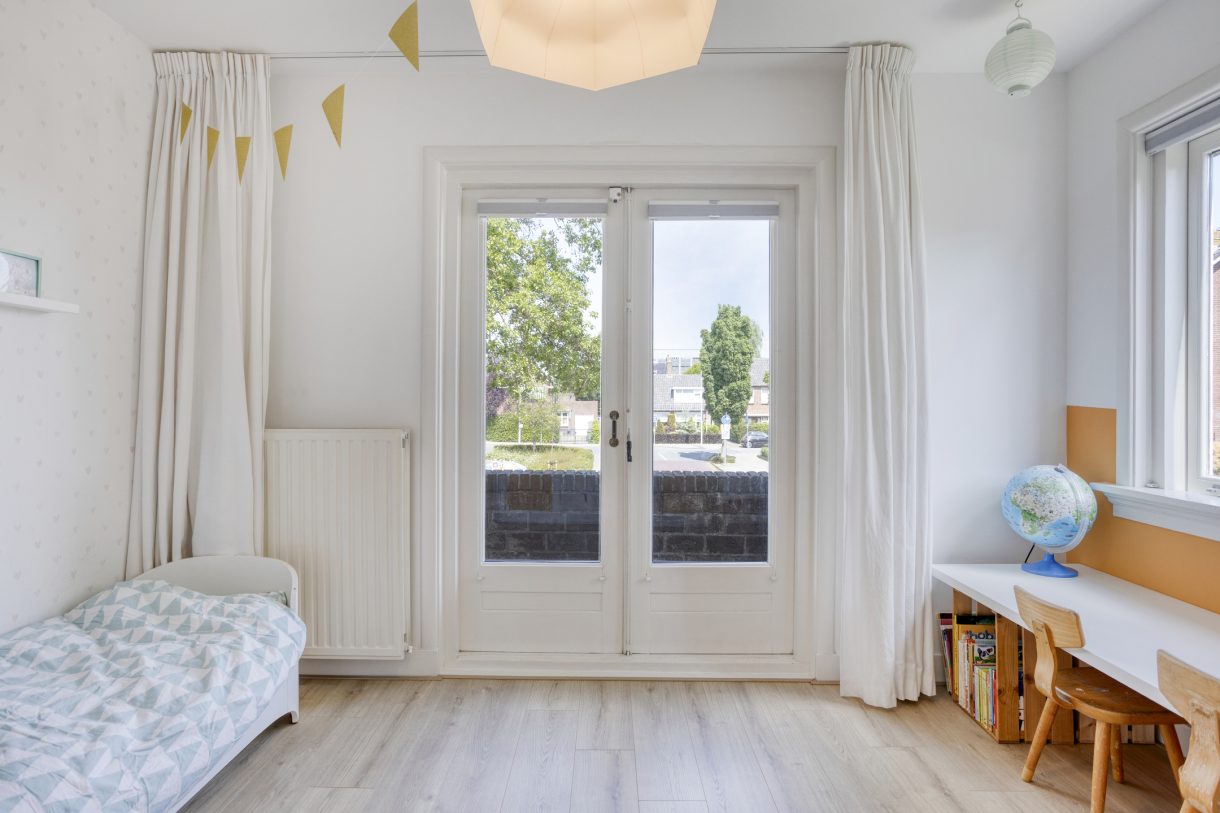 Te koop: Foto Woonhuis aan de Toussaintplein 8 in Alphen aan den Rijn