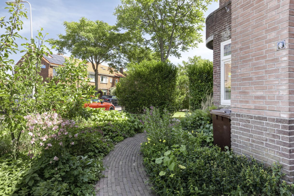 Te koop: Foto Woonhuis aan de Toussaintplein 8 in Alphen aan den Rijn