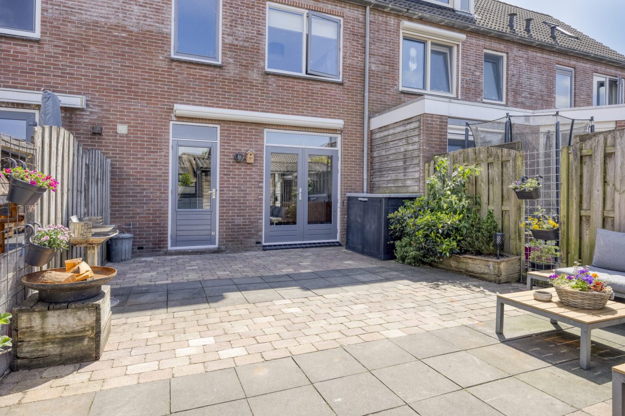 Te koop: Foto Woonhuis aan de Dokter van der Windhof 26 in Aarlanderveen