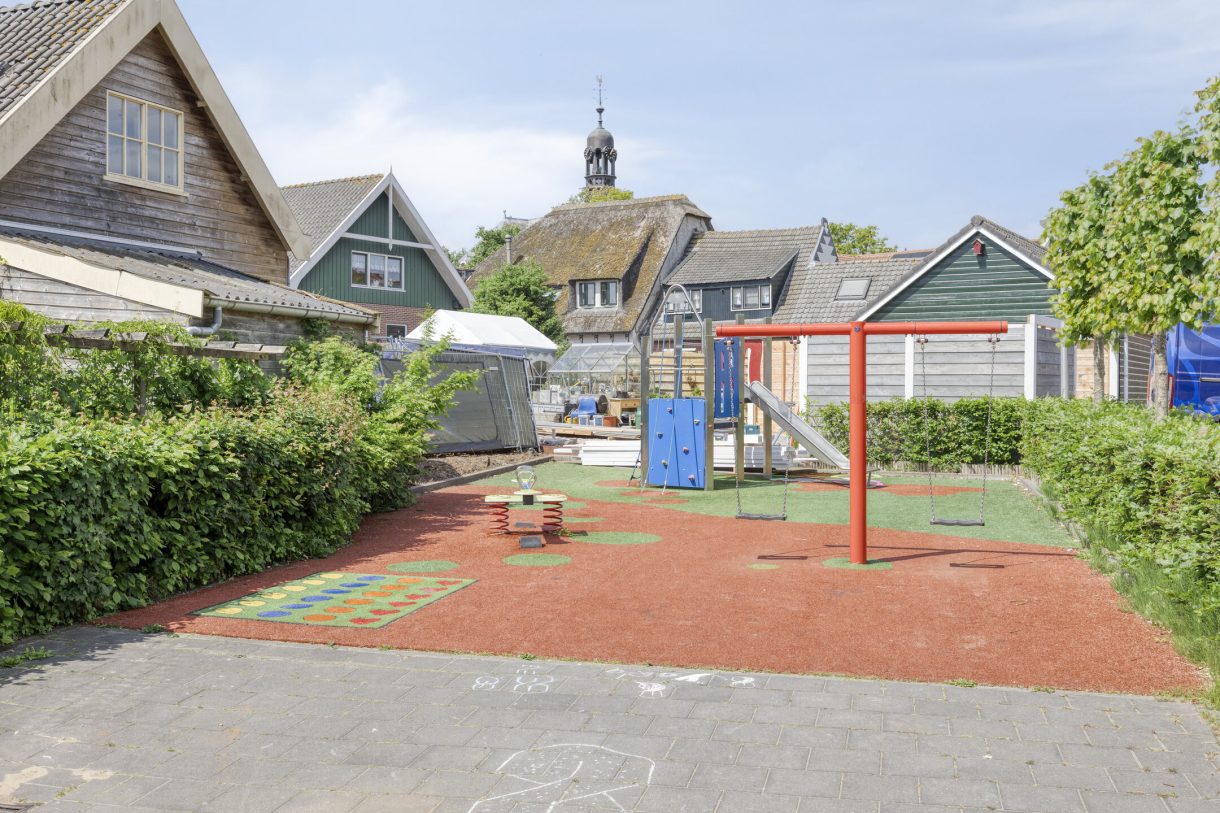 Te koop: Foto Woonhuis aan de Dokter van der Windhof 26 in Aarlanderveen