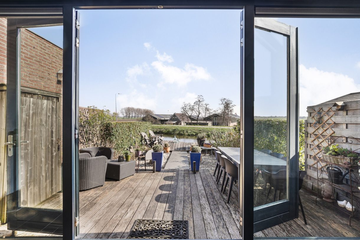 Te koop: Foto Woonhuis aan de Kuiperserf 6 in Aarlanderveen